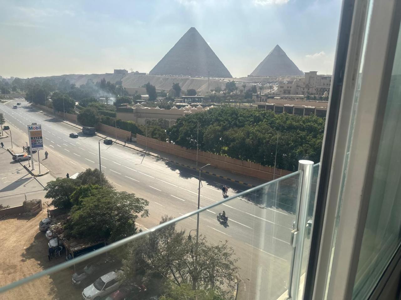 Doudou Pyramids View Hotel Kafret el-Gabal Exterior foto